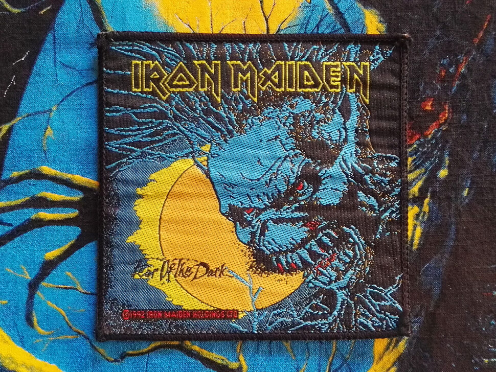 Badge Pin's Officiel Iron Maiden - Eddie Fear Of The Dark - En Métal, 4 X 2,5 Cm - Idéal Pour Les Fans